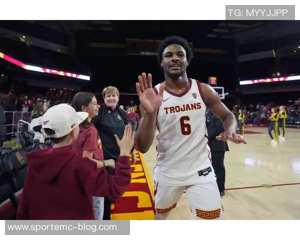 媒体人称布朗尼在NBA垃圾时间表现无敌实至名归的历史最佳